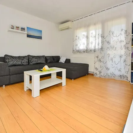 Elena By Interhome 度假居 *