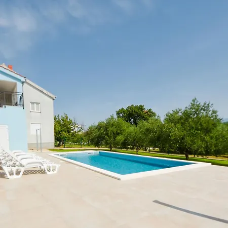 Elena By Interhome * 珀塞达耶