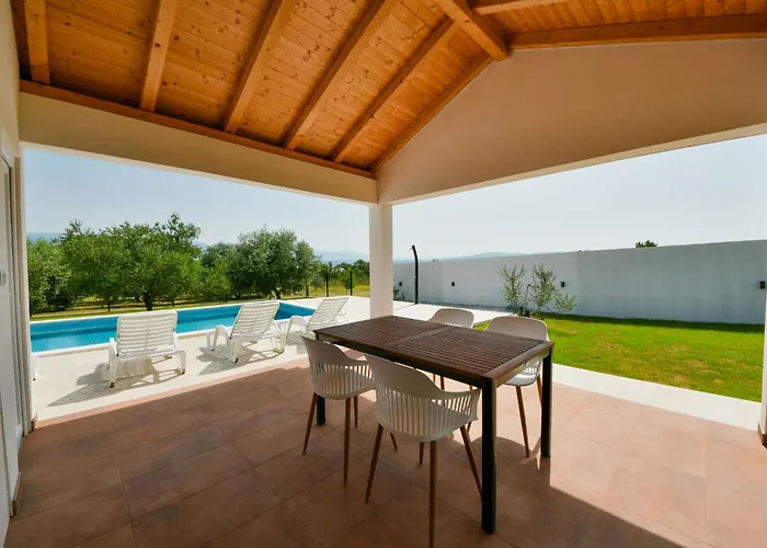 Vakantiehuis Elena By Interhome Posedarje