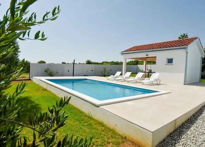 Vakantiehuis Elena By Interhome *